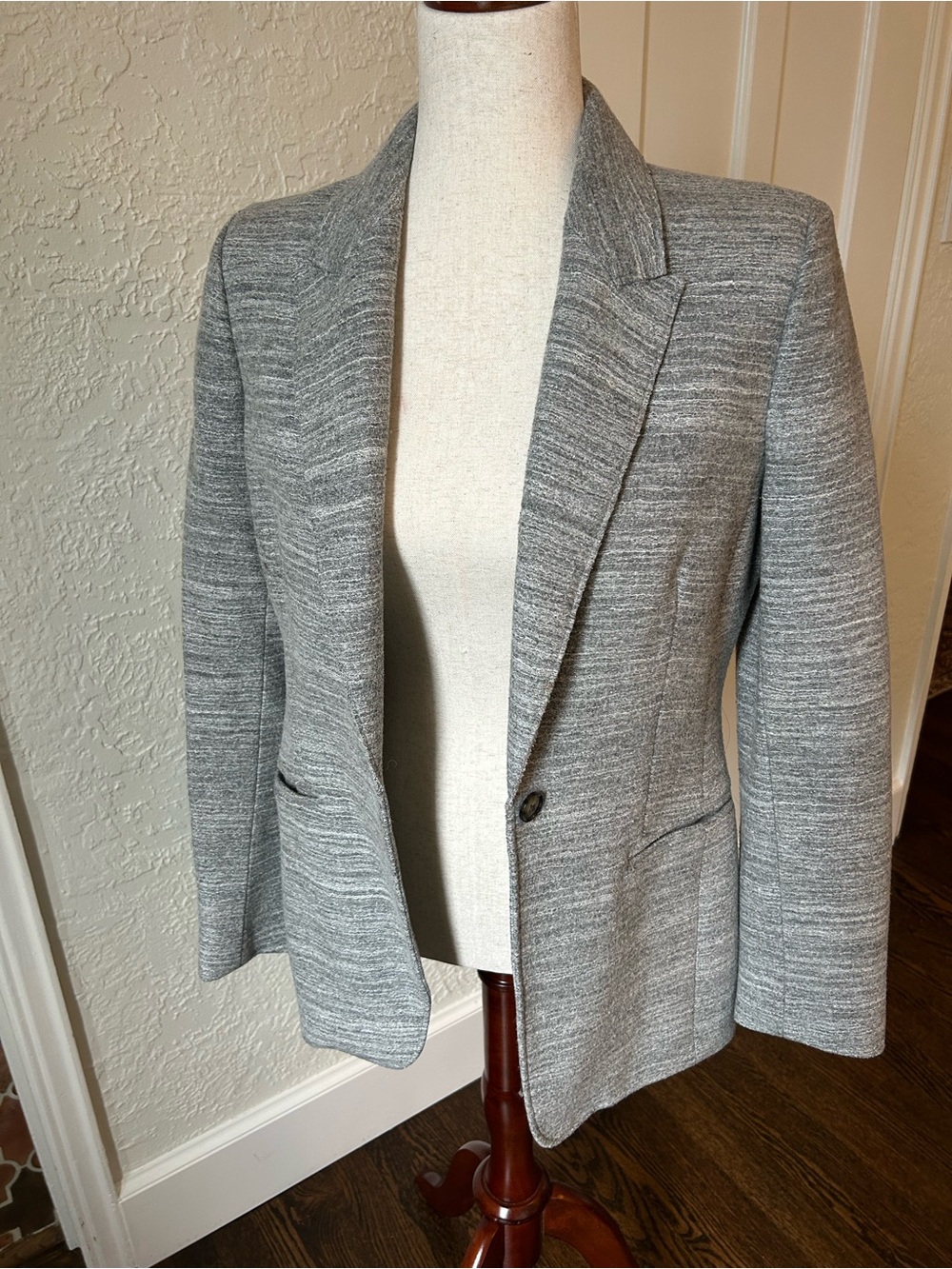 Banana Republic Heather Gray Tailored Knit Blazer